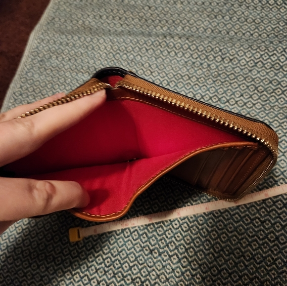 Dooney and Bourke Bifold Wallet - Picture 6 of 6